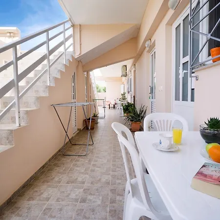 Skamagkas G. Apartamento